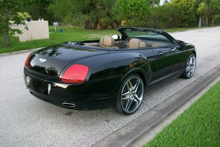Bentley Continental Supersports Convertible из старого Chrysler Sebring (15 фото)